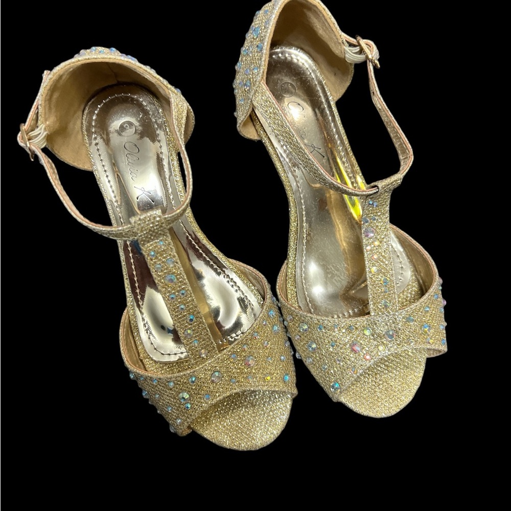 Gold Prom Wedding Shoes with Elegant Design by Olivia K size 3
